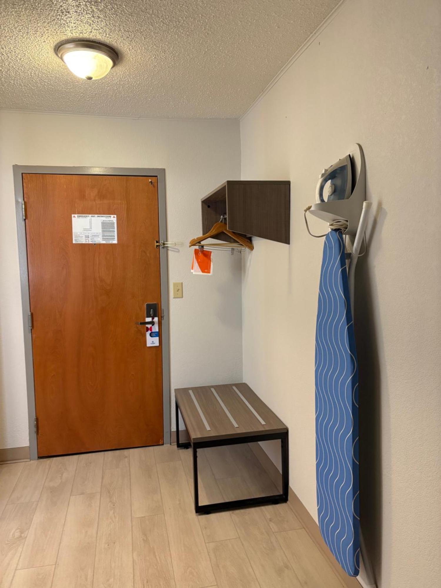 Clarion Inn & Suites And Convention Center Kearney Rum bild