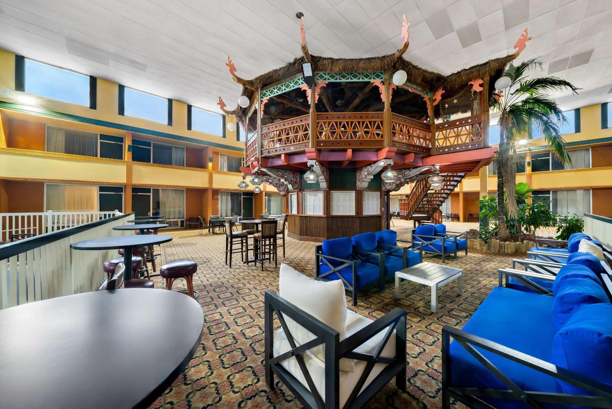Clarion Inn & Suites And Convention Center Kearney Exteriör bild