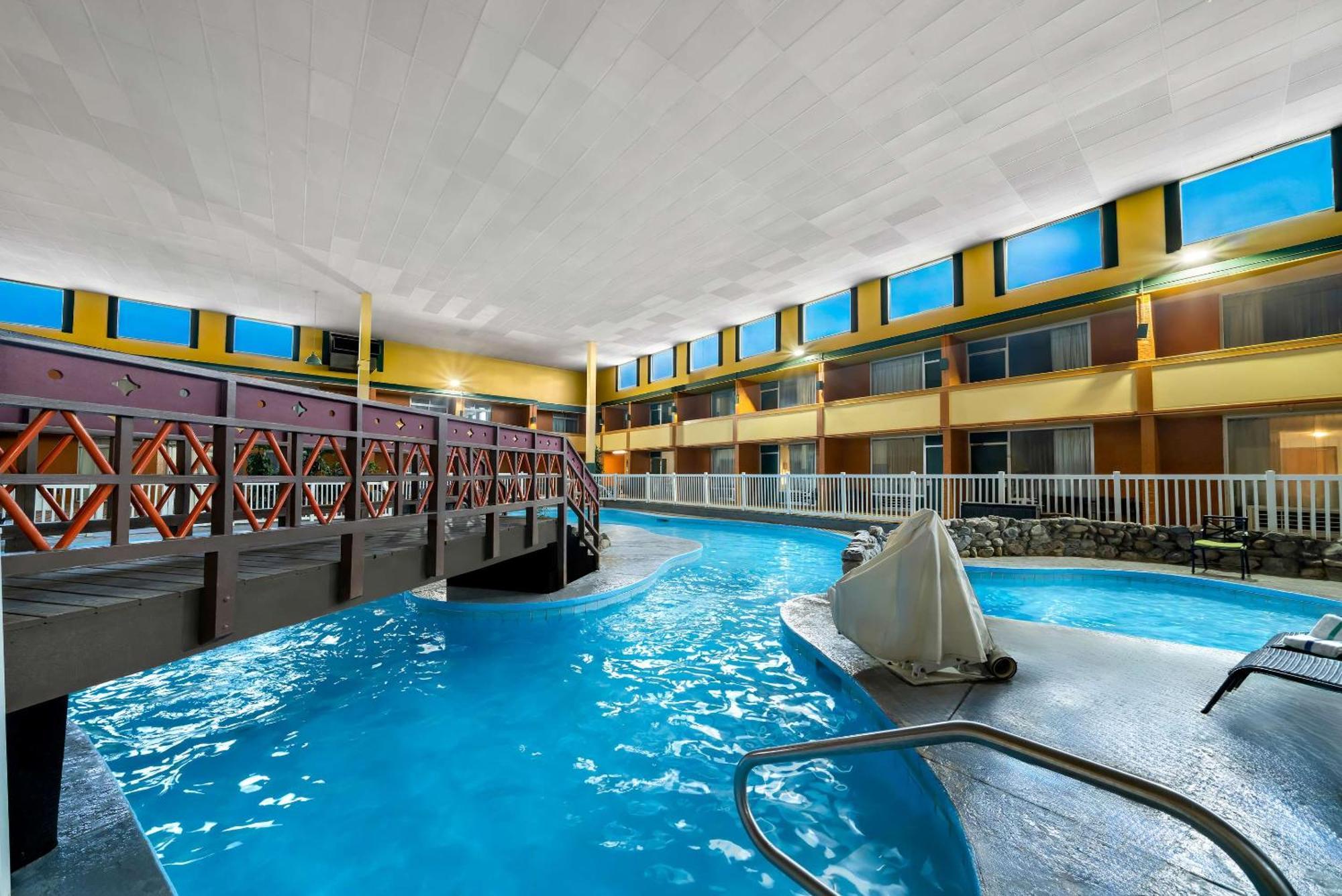 Clarion Inn & Suites And Convention Center Kearney Exteriör bild
